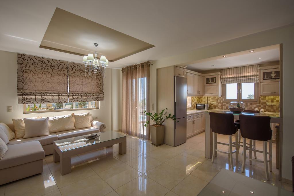 Golden Sky Villa Kamilari Exterior photo